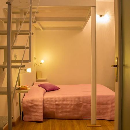 Appartamento Lilla Dei Buoni E Cattivi Cagliari Zimmer foto