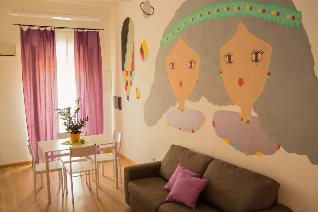 Appartamento Lilla Dei Buoni E Cattivi Cagliari Zimmer foto